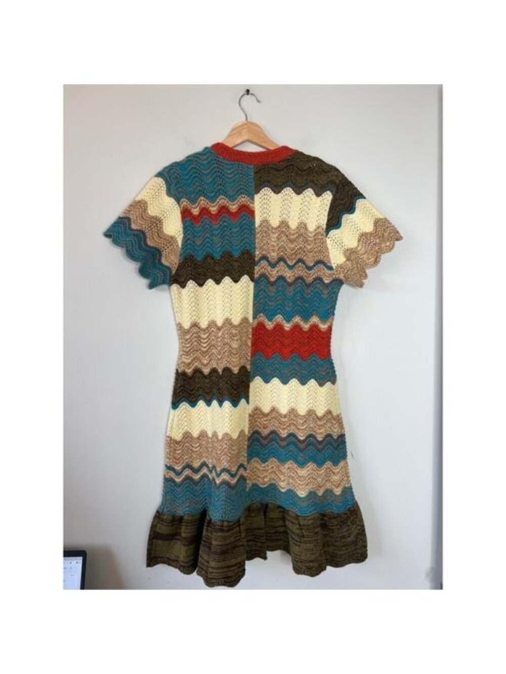 NWT Hunter Bell Knit Scallop Bernadette Autumn Wave Mini Dress Size: Medium - Picture 8 of 10